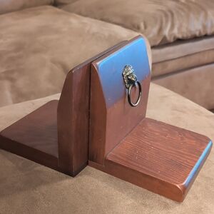 Elegant Brown Wooden Bookend